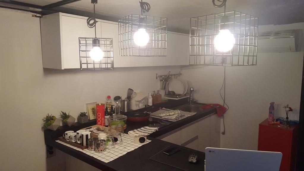 Amazon Guesthouse Сеул Екстериор снимка